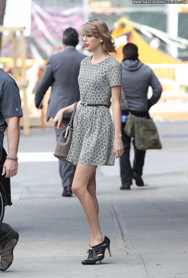 Taylor Swift No Source Beautiful Celebrity Babe Posing Hot Paparazzi